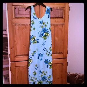 Pretty baby blue floral dress